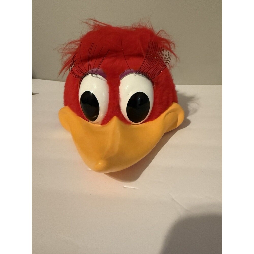 VTG Winnie Woodpecker Trucker Hat Universal Studios. Original Tag Snapback Hat